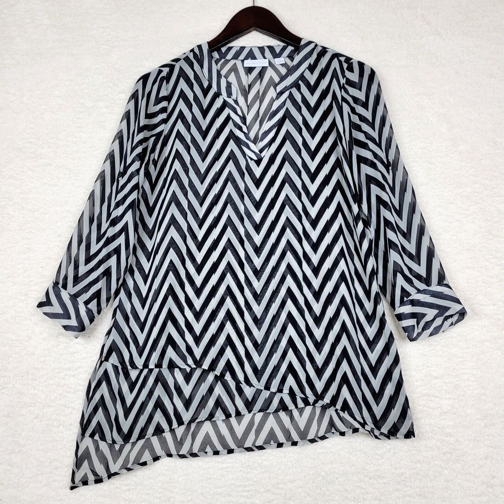 New York & Company Shirt Womens XS Black‎ Chevron Tunic Sheer Long Sleeve V Neck